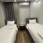 Oeztatli Suites